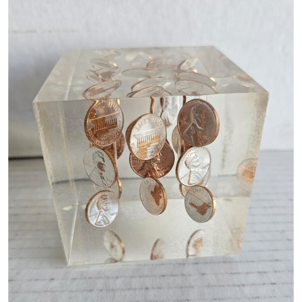 Vintage Acrylic Lucite Floating 1968 Floating Pennies Cube Square Paperweight